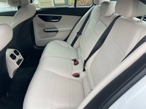 Used 2023 Mercedes-Benz C 300 4MATIC Sedan image 8