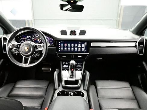 Certified 2022 Porsche Cayenne S AWD/4WD image 20
