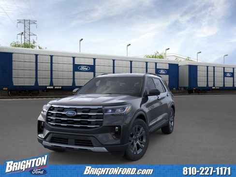 Used 2026 Ford Explorer Active w/ Active Comfort Package AWD/4WD image 4