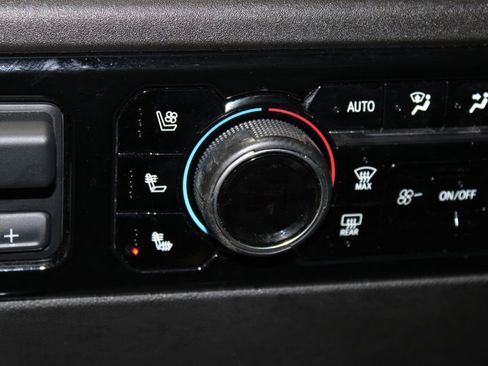 Used 2024 Chevrolet Silverado 2500 High Country AWD/4WD image 46