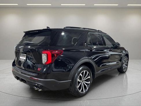 Used 2020 Ford Explorer ST image 3