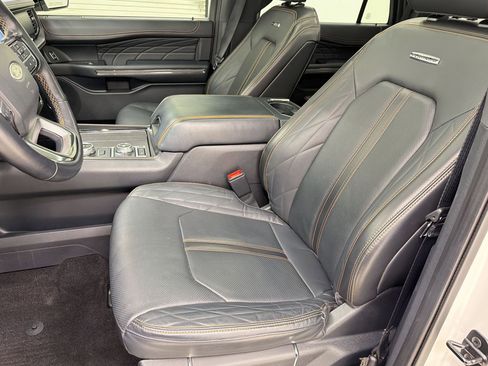 Used 2022 Ford Expedition Platinum AWD/4WD image 22