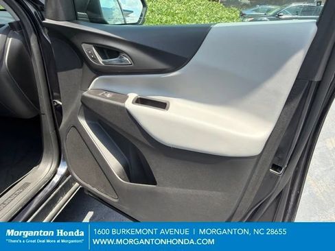 Used 2020 Chevrolet Equinox LS w/ LS Convenience Package AWD/4WD image 32