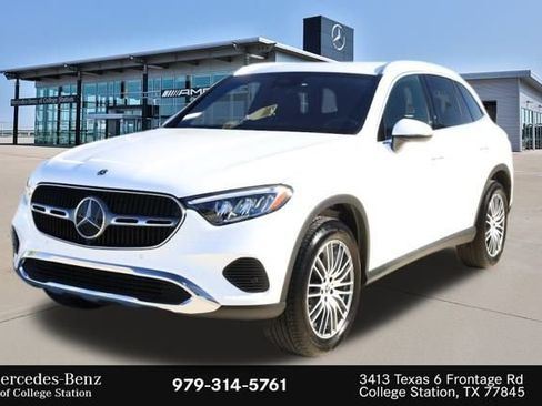Certified 2025 Mercedes-Benz GLC 300 image 8