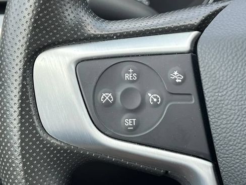 Used 2023 GMC Acadia SLE w/ Driver Convenience Package FWD image 22