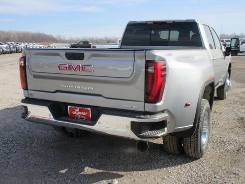 New 2026 GMC Sierra 3500 SLE w/ SLE Value Package image 5