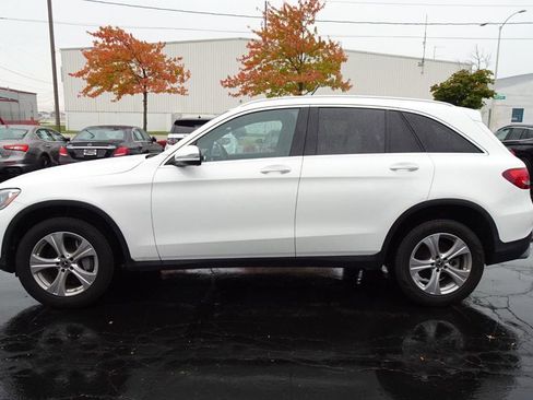 Used 2018 Mercedes-Benz GLC 300 4MATIC w/ Premium Package image 5