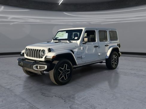 Used 2024 Jeep Wrangler Sahara w/ Technology Group image 3