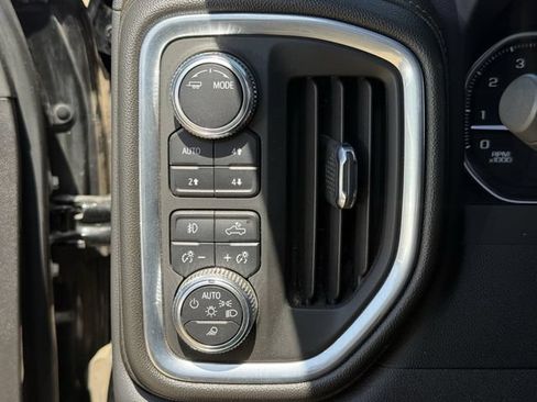 Used 2022 GMC Sierra 1500 AT4 w/ AT4 Preferred Package AWD/4WD image 25