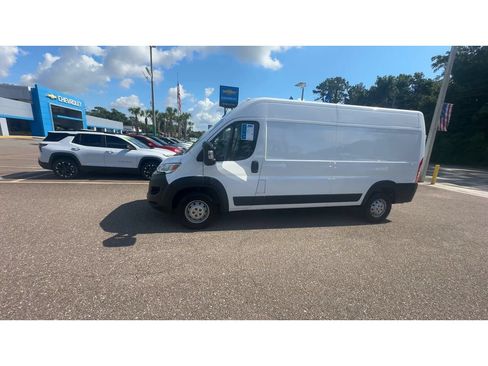 Used 2023 RAM ProMaster 2500 FWD image 4