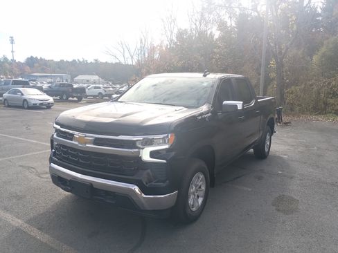 Used 2025 Chevrolet Silverado 1500 LT image 7