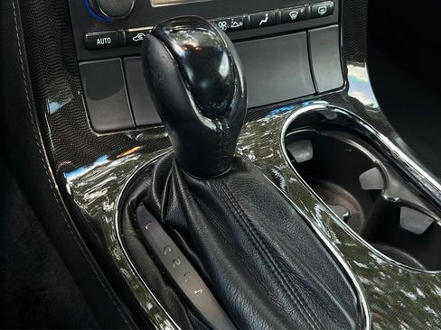 Used 2011 Chevrolet Corvette Coupe w/ 1LT RWD image 17