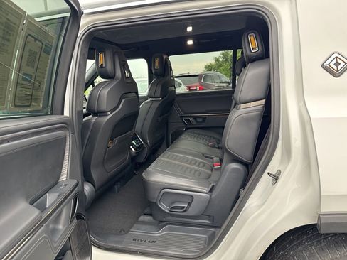 Used 2022 Rivian R1S Launch Edition AWD/4WD image 35