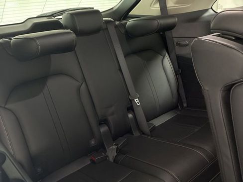 Used 2024 MAZDA CX-90 3.3 Turbo w/ Preferred Plus image 29