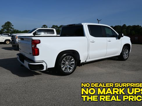 Used 2024 Chevrolet Silverado 1500 RST RWD image 2