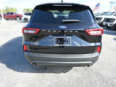 New 2026 Ford Escape ST-Line image 4