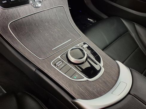 Used 2020 Mercedes-Benz C 300 4MATIC Sedan image 23