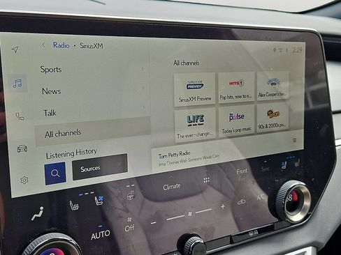 Used 2024 Lexus RX 350 Premium w/ Accessory Package (Z1) AWD/4WD image 18