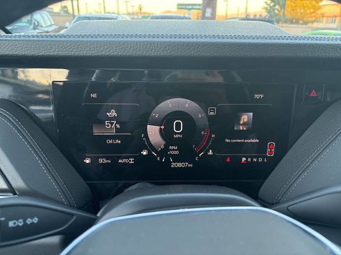 Used 2025 GMC Yukon XL Denali image 21