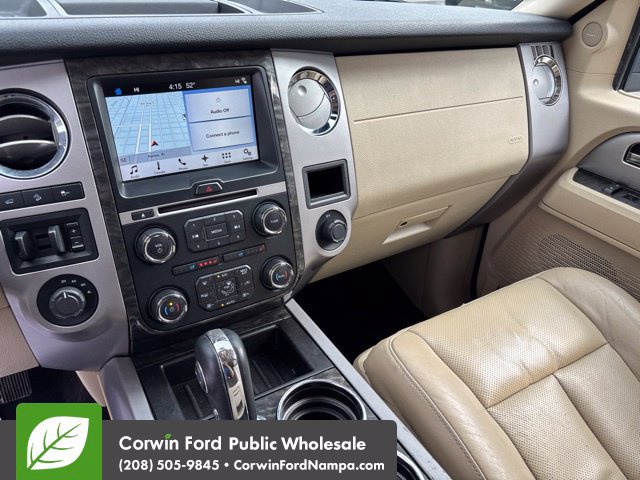 Used 2017 Ford Expedition Limited w/ Equipment Group 301A AWD/4WD image 22
