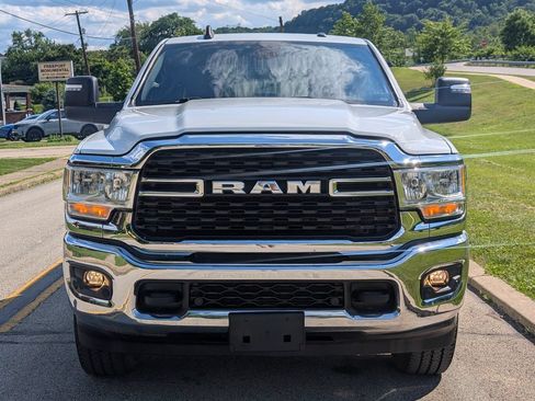 Used 2024 RAM 2500 Big Horn w/ Off Road Package AWD/4WD image 9