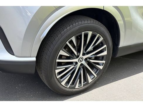 Used 2023 Lexus RX 350 Premium Plus w/ Cold Area Package FWD image 4