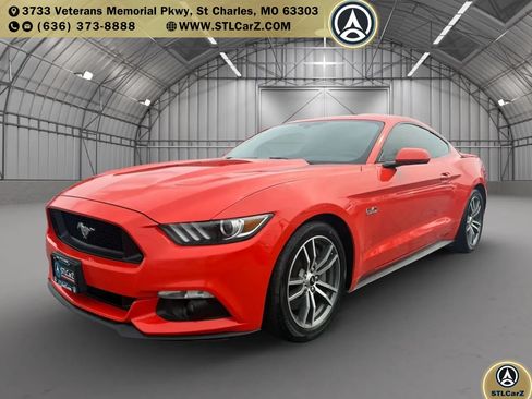 Used 2015 Ford Mustang GT RWD image 6