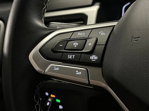 Used 2023 Volkswagen Atlas Cross Sport SE w/ Panoramic Sunroof Package AWD/4WD image 27