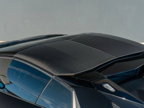 Used 2020 Lamborghini Aventador SVJ AWD/4WD image 58