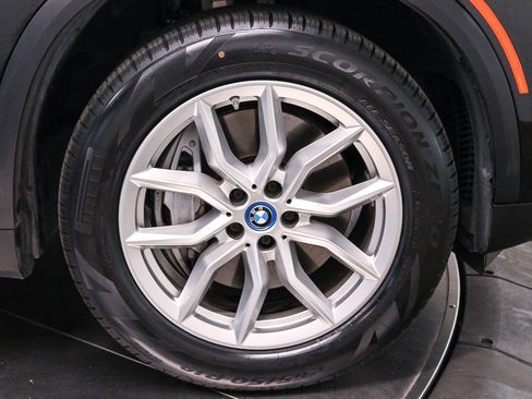 Certified 2022 BMW X5 xDrive45e w/ Parking Assistance Package image 10