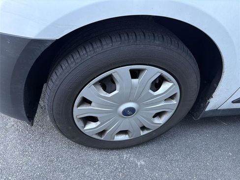 Used 2023 Ford Transit Connect XL image 11