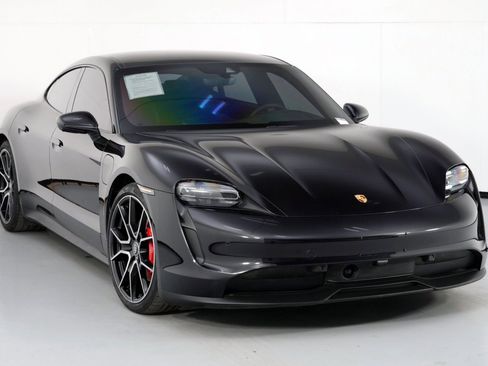 Used 2023 Porsche Taycan 4S w/ Premium Package image 57