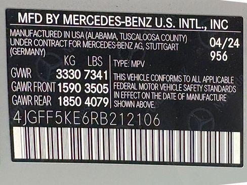 Used 2024 Mercedes-Benz GLS 450 4MATIC image 40