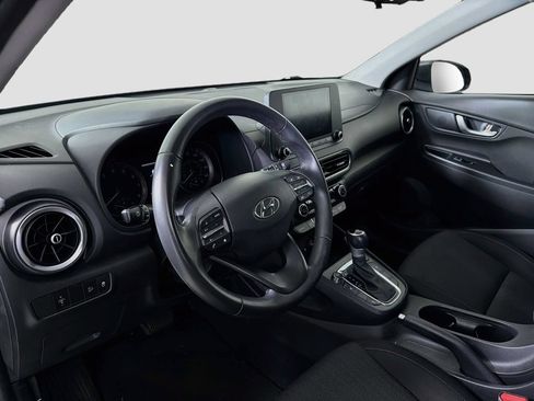 Used 2022 Hyundai Kona SEL w/ Convenience Package FWD image 9
