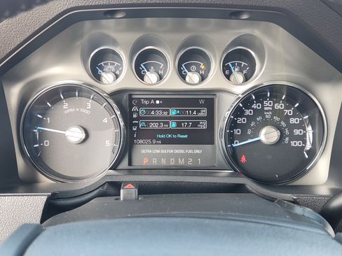 Used 2012 Ford F250 Lariat w/ Lariat Interior Pkg AWD/4WD image 16