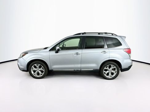 Used 2018 Subaru Forester 2.5i Touring w/ Popular Package #2 AWD/4WD image 4