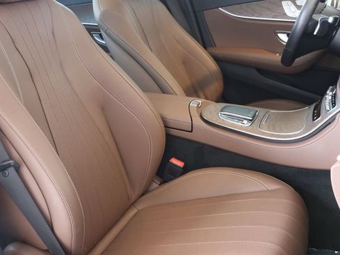 Used 2022 Mercedes-Benz E 350 4MATIC Sedan image 49