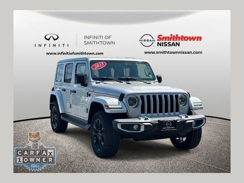 Used 2023 Jeep Wrangler Unlimited Sahara w/ Cold Weather Group AWD/4WD image 1