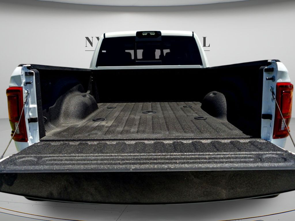 New 2027 RAM 2500 Limited AWD/4WD image 30