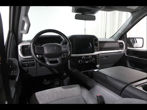 Used 2022 Ford F150 XLT w/ Equipment Group 302A High AWD/4WD image 6