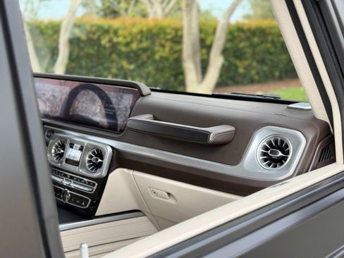 Used 2020 Mercedes-Benz G 550 image 31