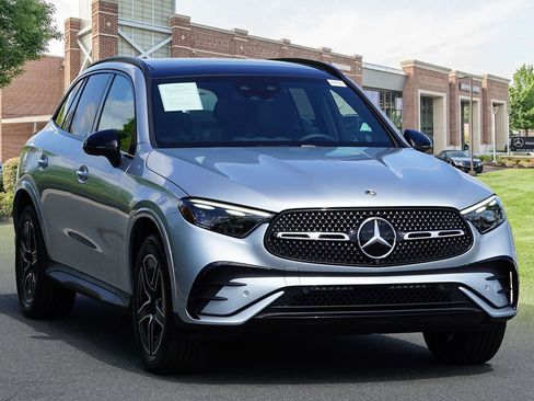 Certified 2023 Mercedes-Benz GLC 300 image 3