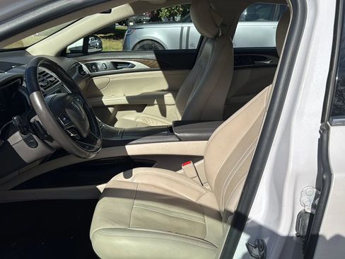 Used 2019 Lincoln MKZ Reserve image 10