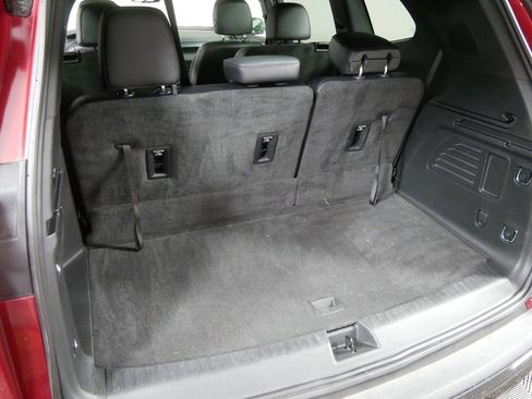 Used 2024 GMC Acadia AT4 image 4