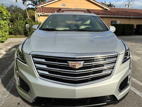 Used 2019 Cadillac XT5 FWD image 11