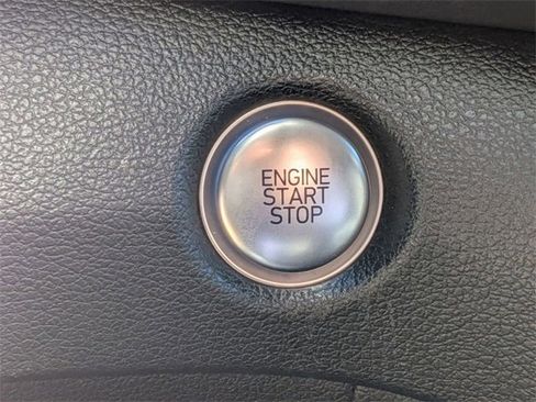 Used 2023 Hyundai Santa Fe SEL image 21