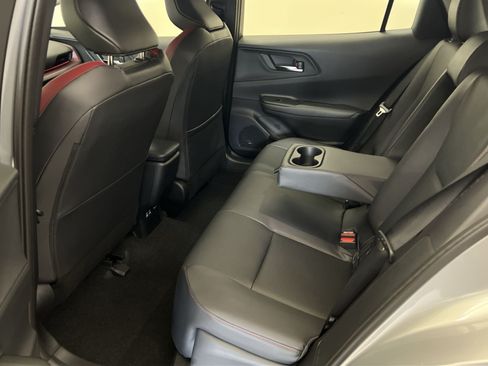 Used 2026 Toyota Prius Plug-In Hybrid FWD image 23