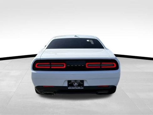 Used 2017 Dodge Challenger SXT w/ Sound Group image 5