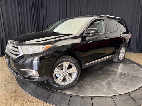 Used 2012 Toyota Highlander Limited w/ Tow Pkg image 2