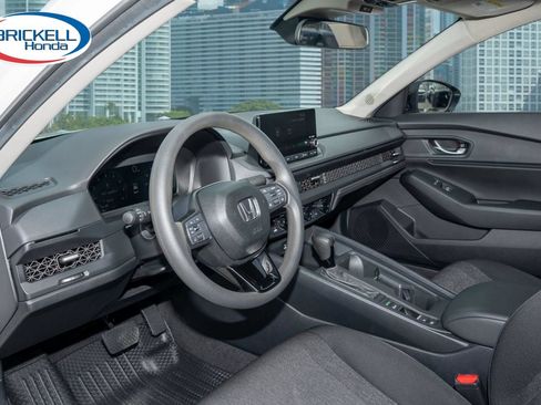 Certified 2025 Honda Accord SE image 15